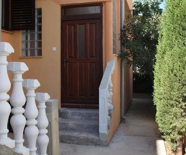With Parking Space - 7208 Apartamento Medulin