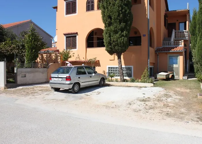 With Parking Space - 7208 Apartamento Medulin