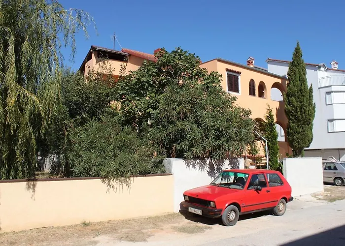 Apartman With Parking Space - 7208