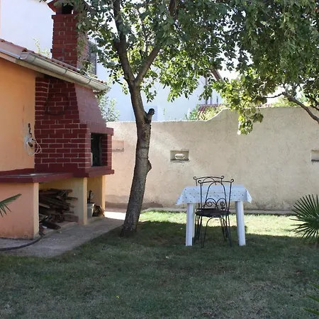 Apartment With Parking Space - 7208